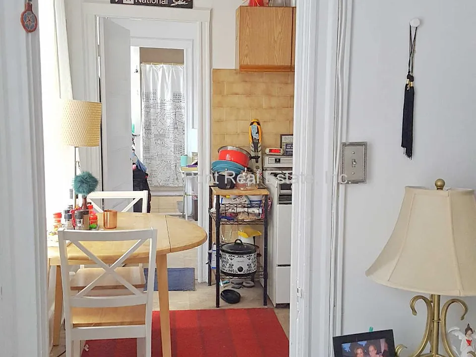 294 Hanover St #4G