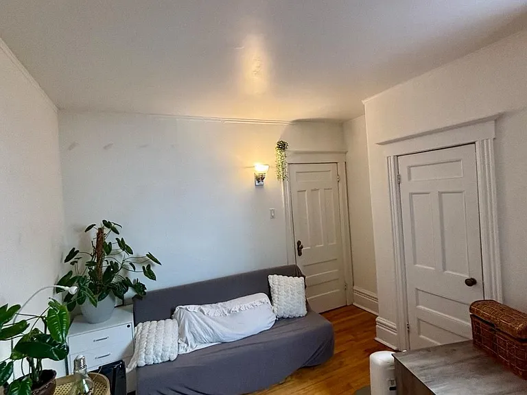 421 Lisgar St #3 — Photo 13