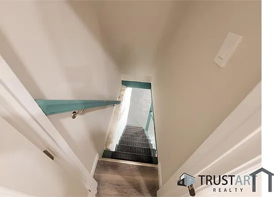 2538 N Gratz St — Photo 12