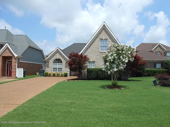 2nd image of 4355 Genevieve Dr