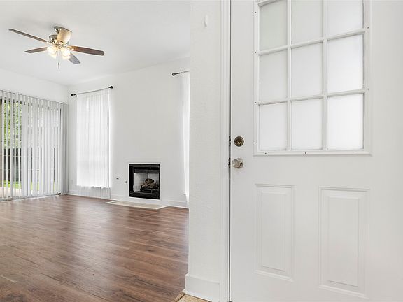 5th image of 559 Raintree Cir
