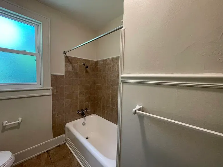 3303 Abingdon Rd — Photo 10