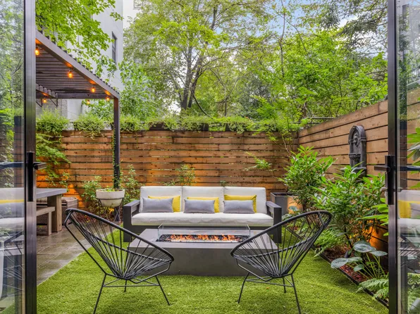 253 East Seventh Street image 2 of 9