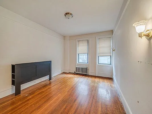 Rented by Jonis Realty | media 4