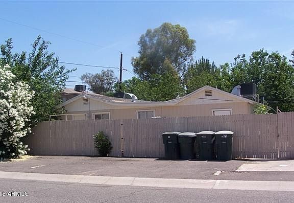 3rd image of 2548 W Belmont Ave