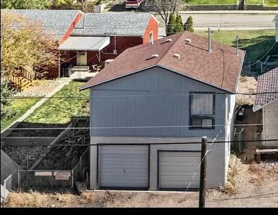 1020 S Jackson St — Photo 1