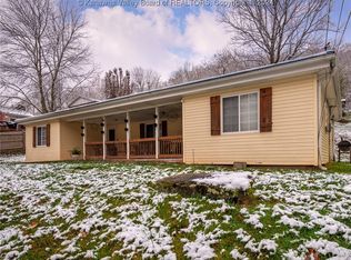 5281 Doc Bailey Rd, Cross lanes, WV 25313