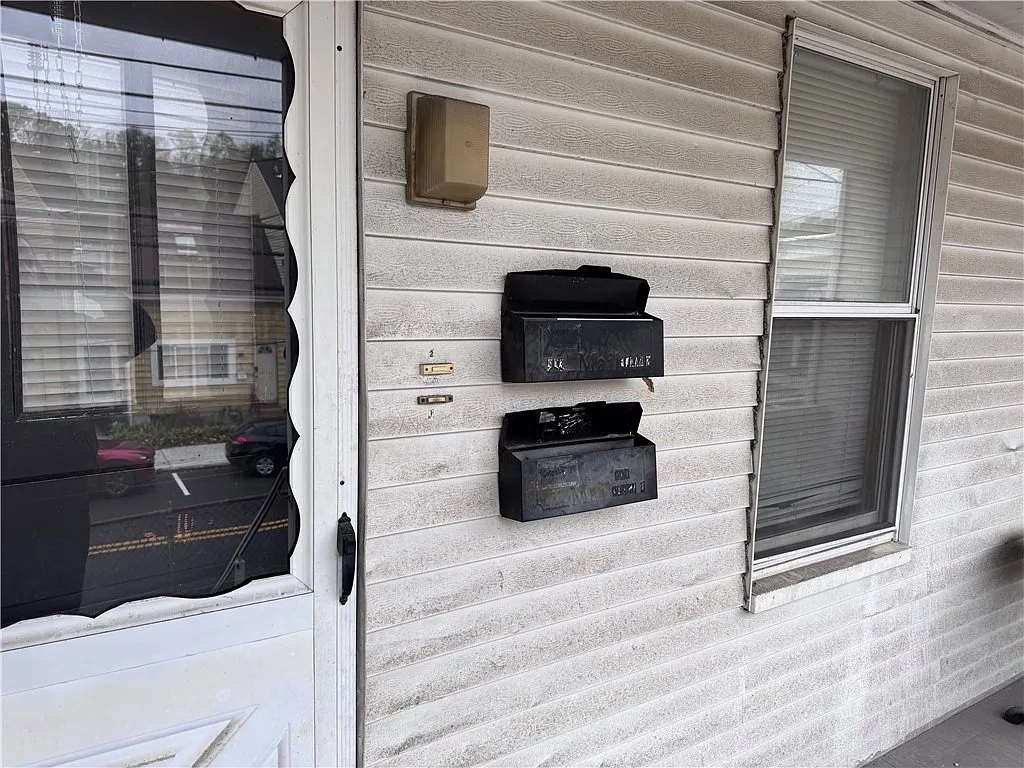 1 bed, 900 sqft, $825 — Photo 2