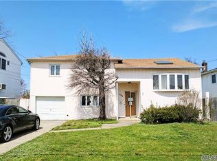 384 Montgomery Ave, Oceanside, NY 11572