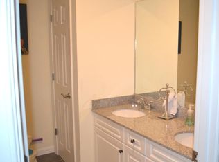 42 Mariners Ln, Groton, CT 06355