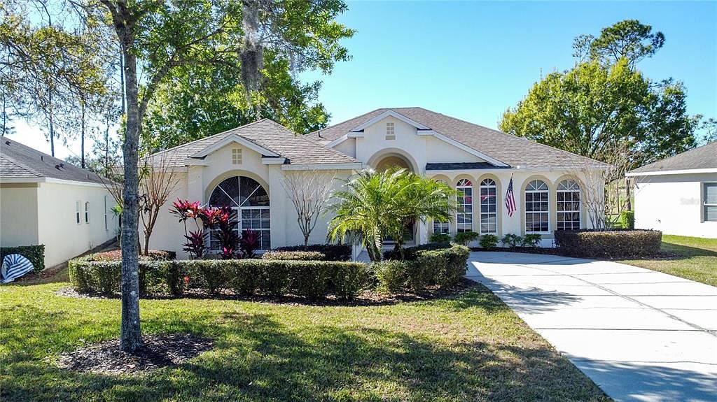 3842 Avon Ct