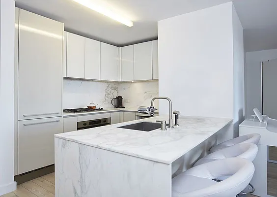 Rented by City Zen Realty | media 1
