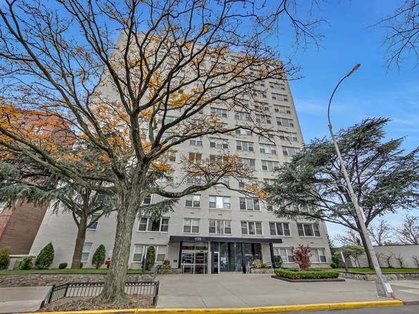 1170 Ocean Parkway image 1 of 12