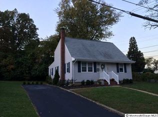 73 Hillside St, Red Bank, NJ 07701