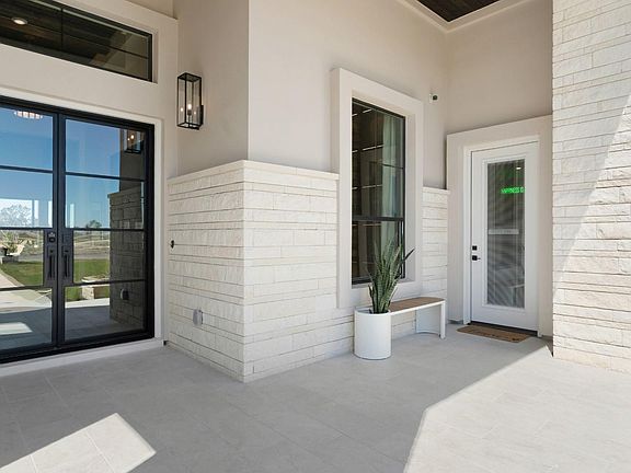 2nd image of 208 Kamas Way