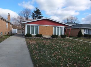 4924 W Wick Dr, Oak Lawn, IL 60453