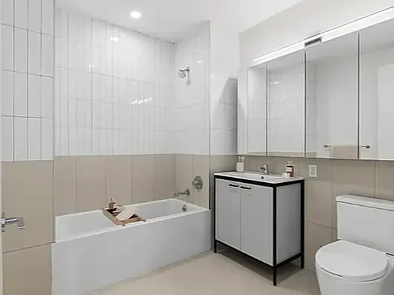 636 W 158th St #PHC — Photo 10
