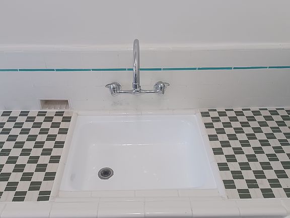 5th image of 639 Orange Grove Ave APT 107