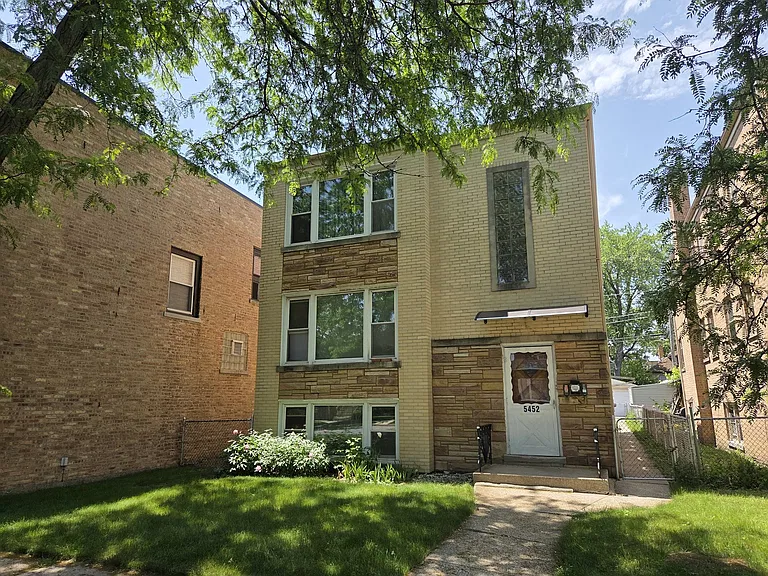 5452 N Central Ave #1 — Photo 1