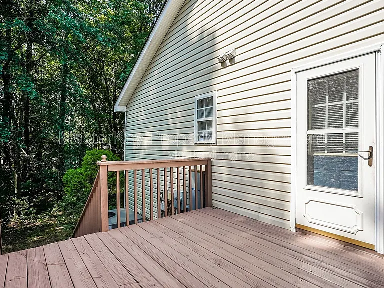 317 Cross Hill Ln — Photo 26