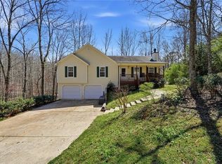118 Jordan Ln, Talking Rock, GA 30175