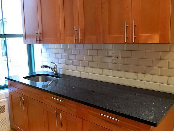 3rd image of 535 E 78th St APT 3A