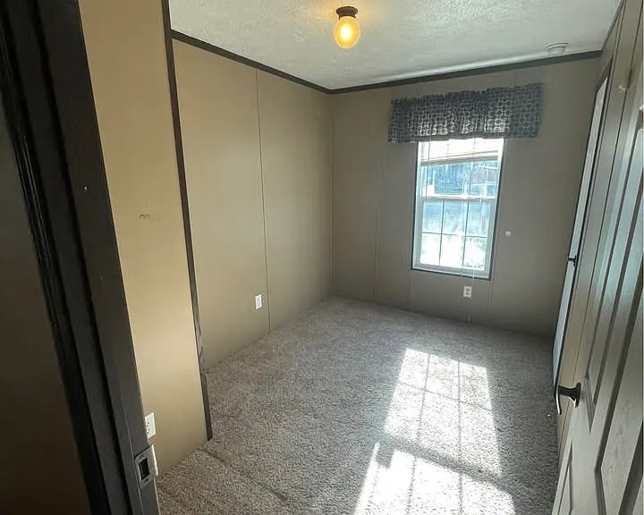 7730 Roberson St — Photo 10