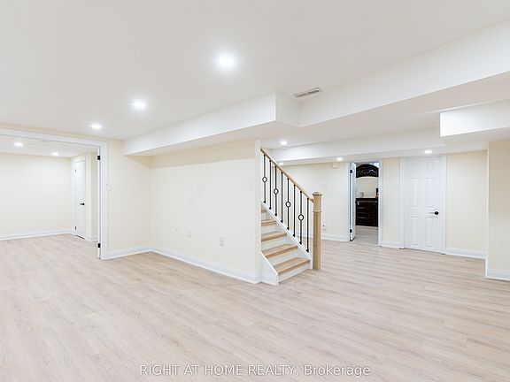 2nd image of 43 Greenbush Pl #Basement