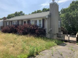 12 Gorman Cir, Waterbury, CT 06706