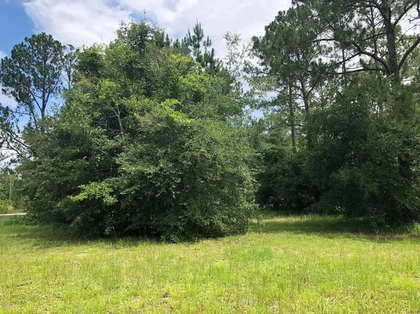 105 Terri Dr, Palatka, FL 32177