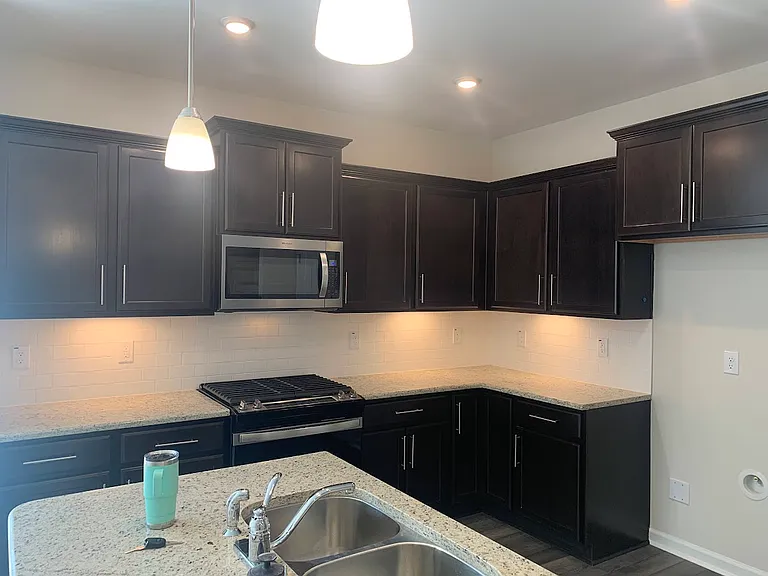 1614 Glacier Dr — Photo 7