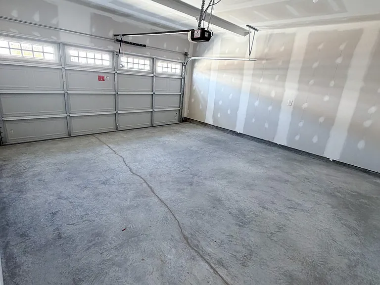 1013 Stiles Ct — Photo 14