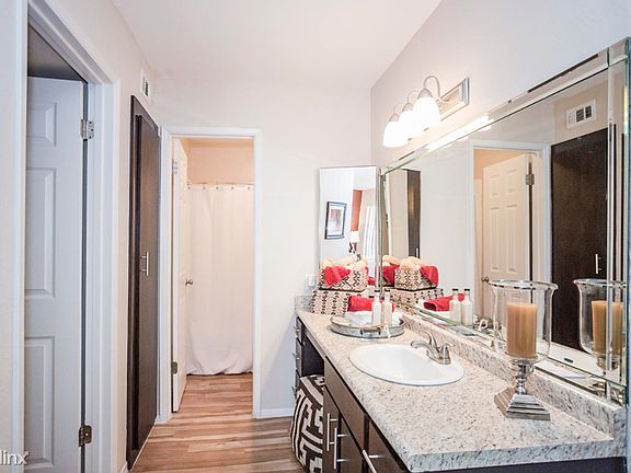 Screen Shot 2018-02-25 at 11.03.08 PM