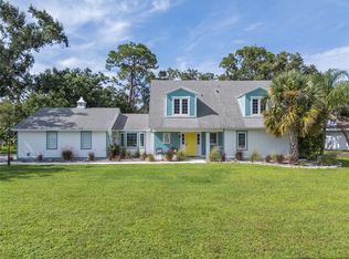 5005 Canterbury Dr, Sarasota, FL 34243