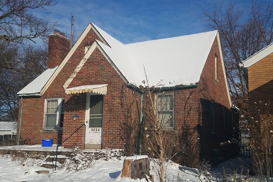 2nd image of 1555 W Lawrence Ave