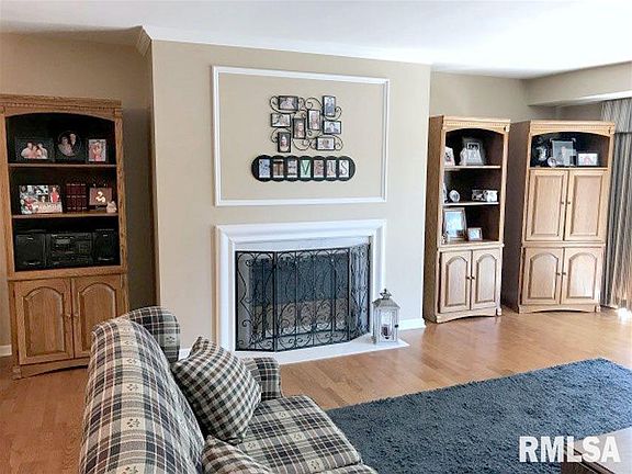 5th image of 4900 N Knoxville Ave APT 122