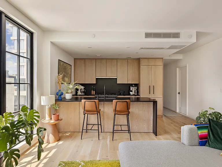 532 Clinton Ave #6B — Photo 5