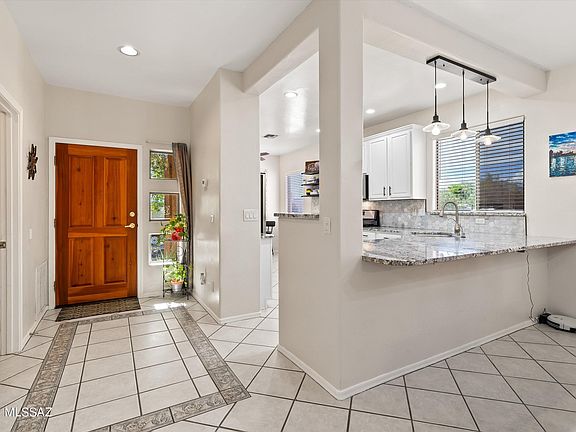 5th image of 98 N White Willow Pl