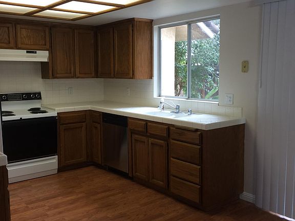 2nd image of 8880 N Barton Ave