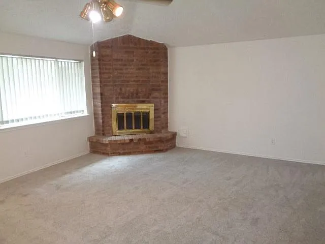 1211 Grand Junction Dr — Photo 7