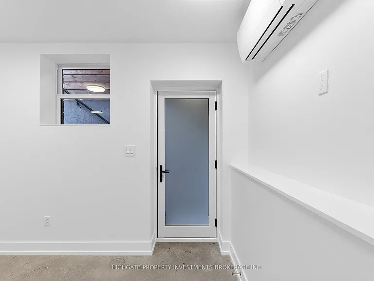 113 Lansdowne Ave #LOWER — Photo 2