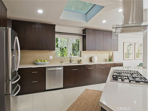 5th image of 4347 Coronet Dr