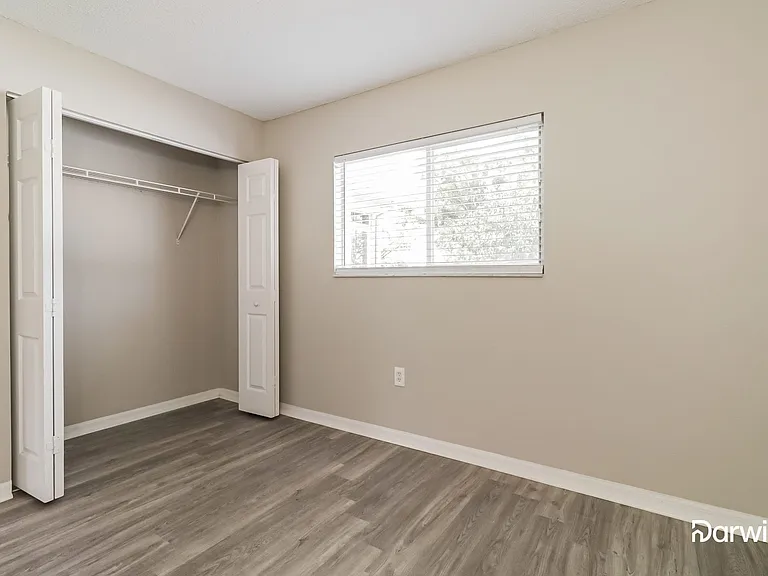 12126 Killian St — Photo 7