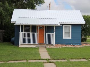 326 Washington St, Winner, SD 57580