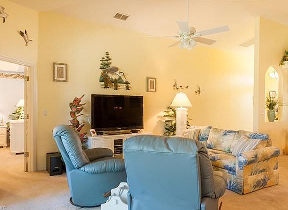 5th image of 14163 Montauk Ln