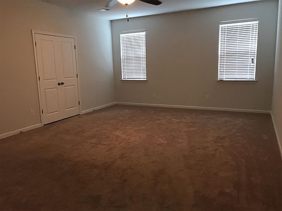 1st floor Master Bedroom