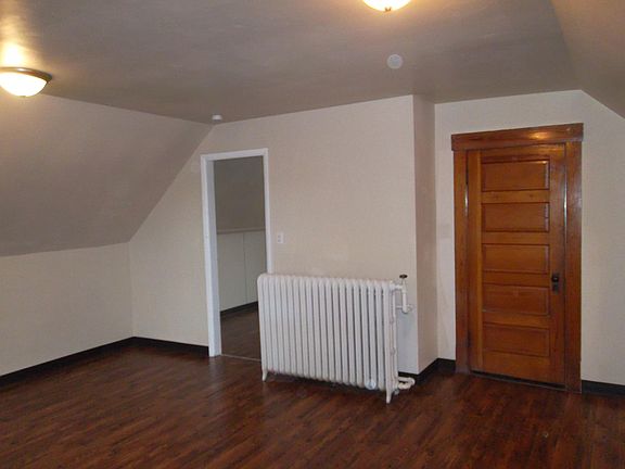 5th image of 2059 Euclid Ave APT 2