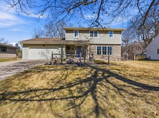 9736 Oxborough Rd, Bloomington, MN 55437
