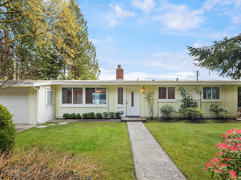 1848 W Lake Sammamish Pkwy SE — Photo 4