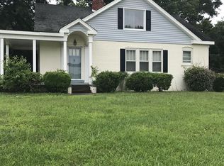 901 W Danville St, South Hill, VA 23970